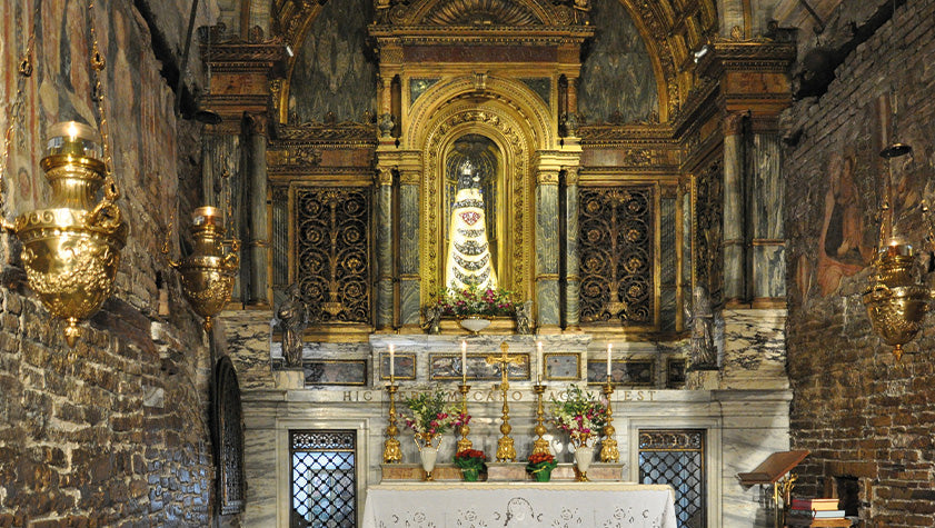 la madonna di loreto una storia di fede e miracoli