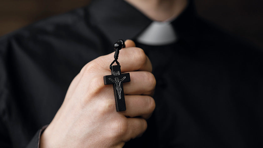 7 oggetti che fanno tremare i demoni come usarli per proteggerti