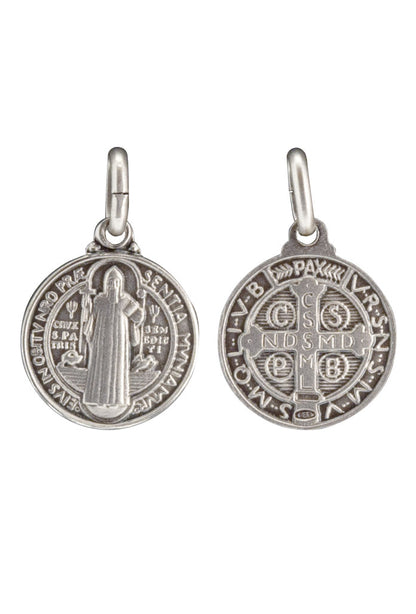 Medaglia San Benedetto in argento 925. Diametro 1,2 cm
