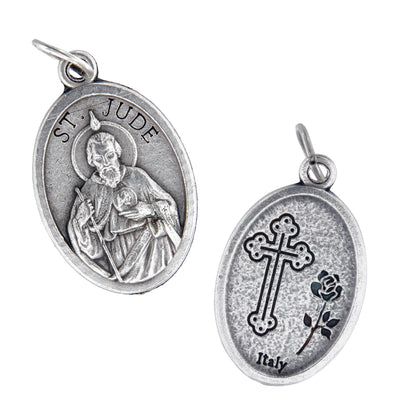 Medaglia San Giuda e retro croce, in zama. Altezza 2,2 cm