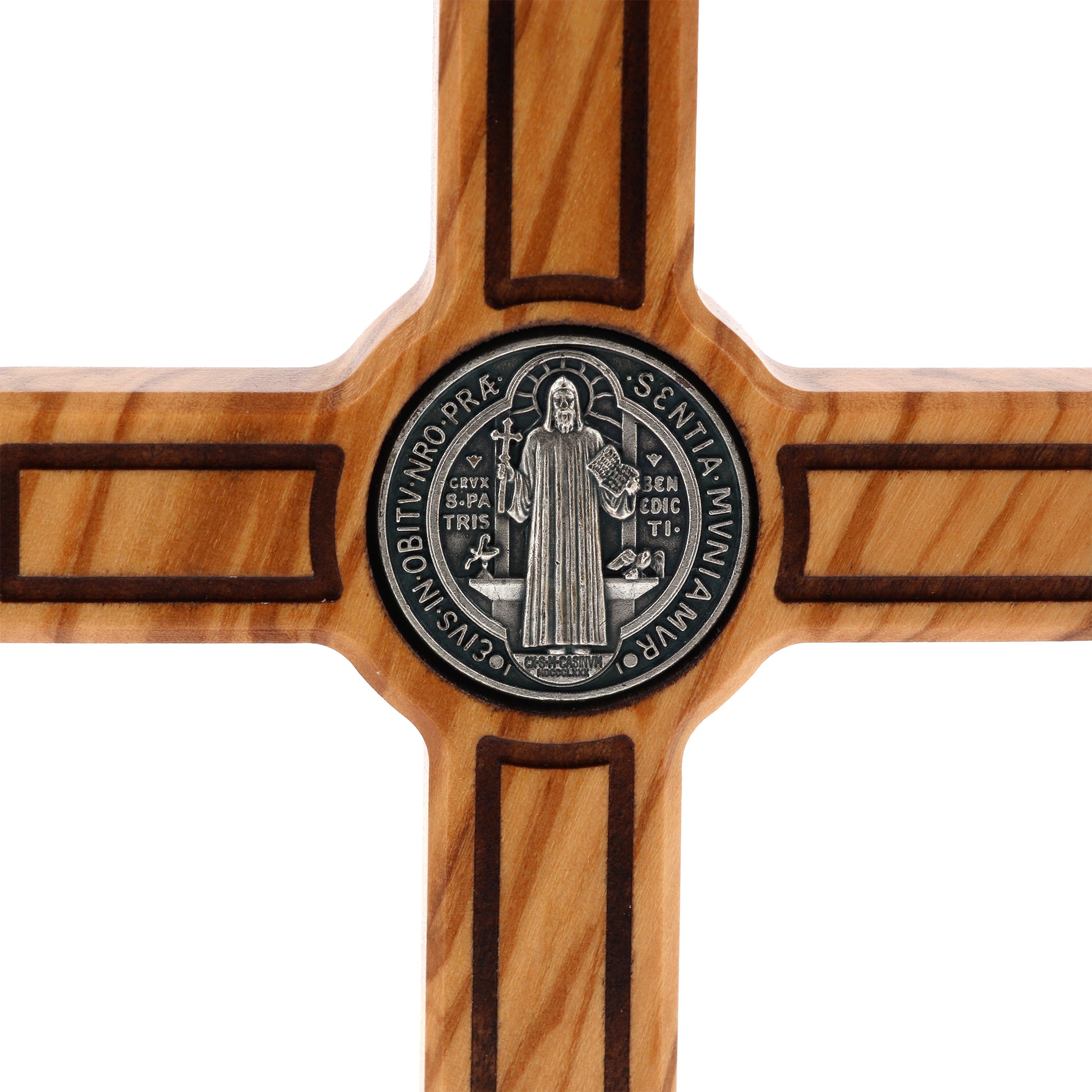 Crocifisso san Benedetto, in legno, da appoggio. Altezza 15,5 cm
