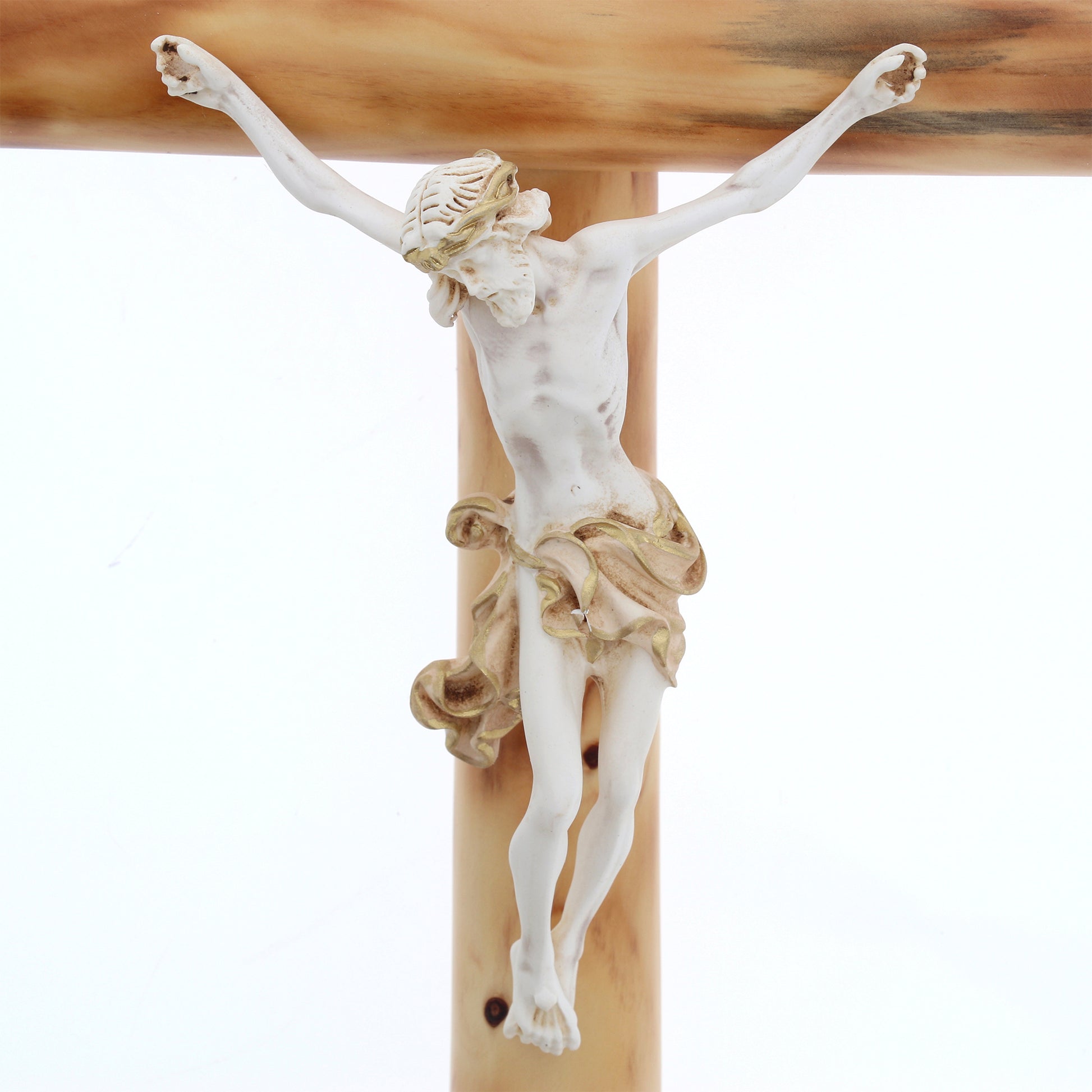 Crocifisso in legno e corpo in resina decorato. Altezza 72 cm