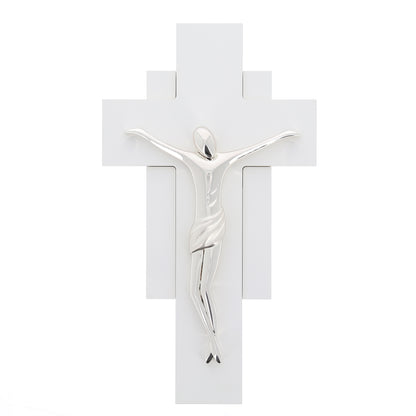 Crocifisso in legno bianco e corpo in resina argentata. Altezza 40 cm