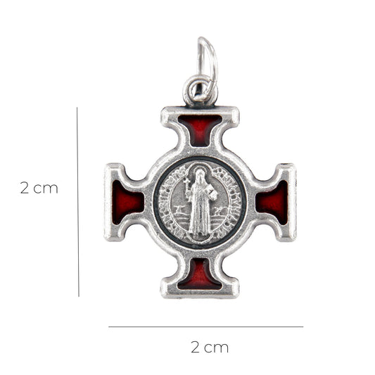 Ciondolo Croce San Benedetto in metallo smaltato. Dimensioni 2x2 cm