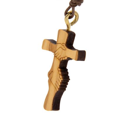 Ciondolo croce Amicizia in legno d'olivo, con cordoncino 4 cm