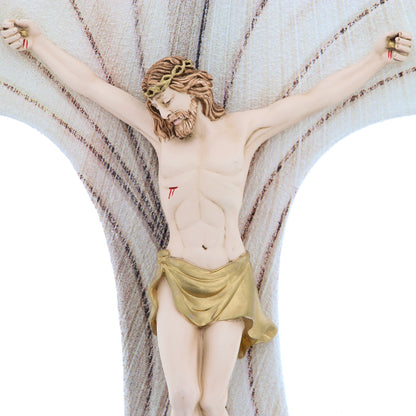 Crocifisso in legno e corpo resina dipinta. Altezza 35 cm