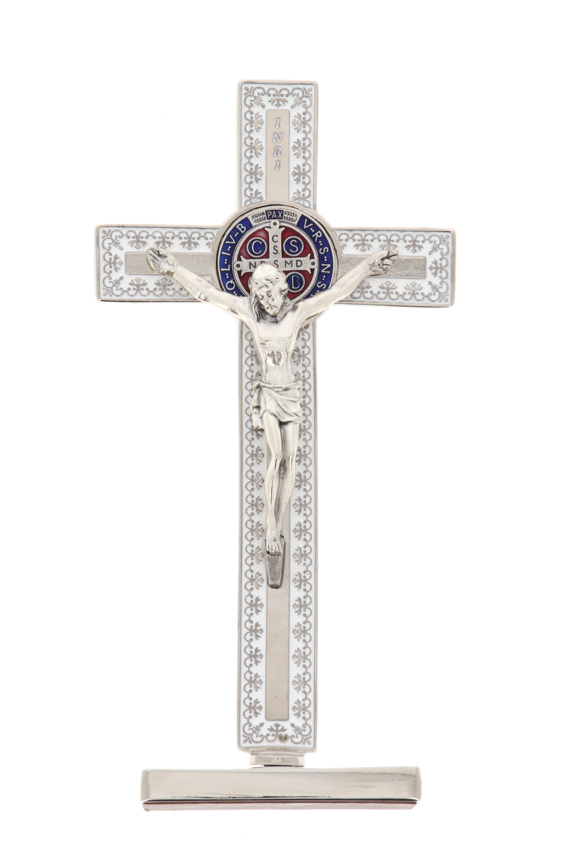 Crocifisso san Benedetto in metallo lavorato, con base. Altezza 20 cm