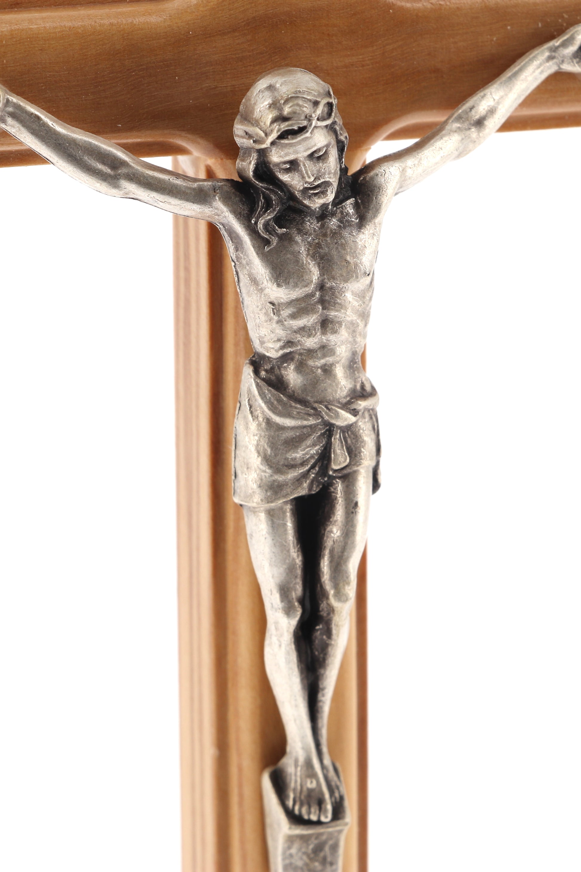 Crocifisso in legno d'ulivo e corpo in metallo con base. Altezza 18,5 cm