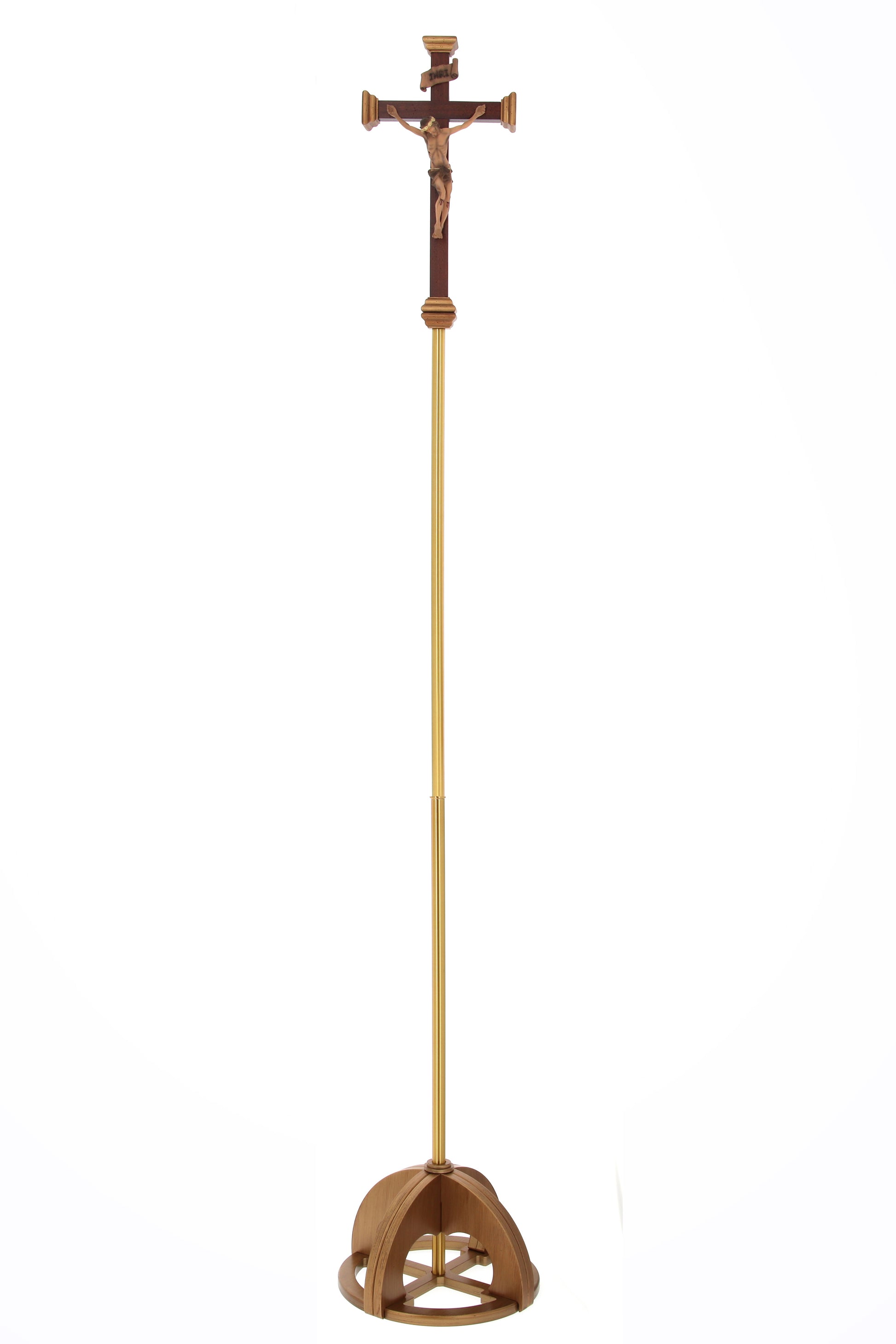 Croce astile in legno e ottone completo di asta e base. Altezza 213 cm