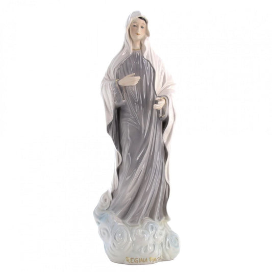 Statua Regina della pace in ceramica colorata dipinta a mano. Altezza 30 cm