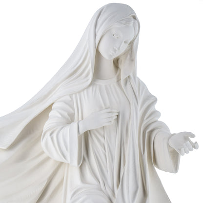 Statua Madonna Regina della pace in vetroresina bianca. Altezza 130 cm