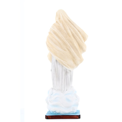 Statua Madonna Regina della pace, in resina vuota dipinta. Altezza 60 cm