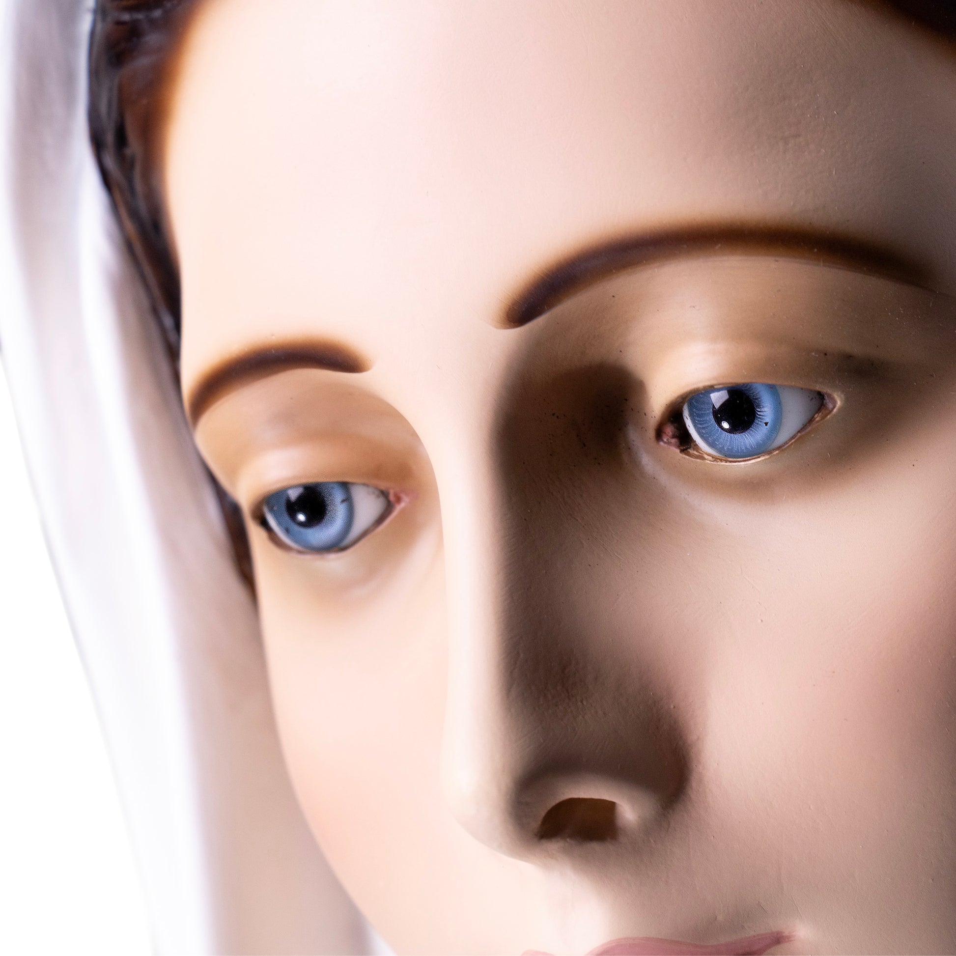 Statua Madonna Immacolata, in vetroresina. Altezza 180 cm