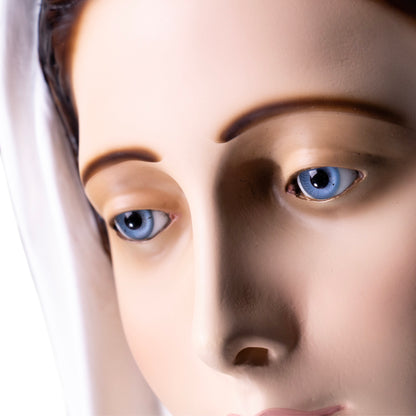 Statua Madonna Immacolata, in vetroresina. Altezza 180 cm