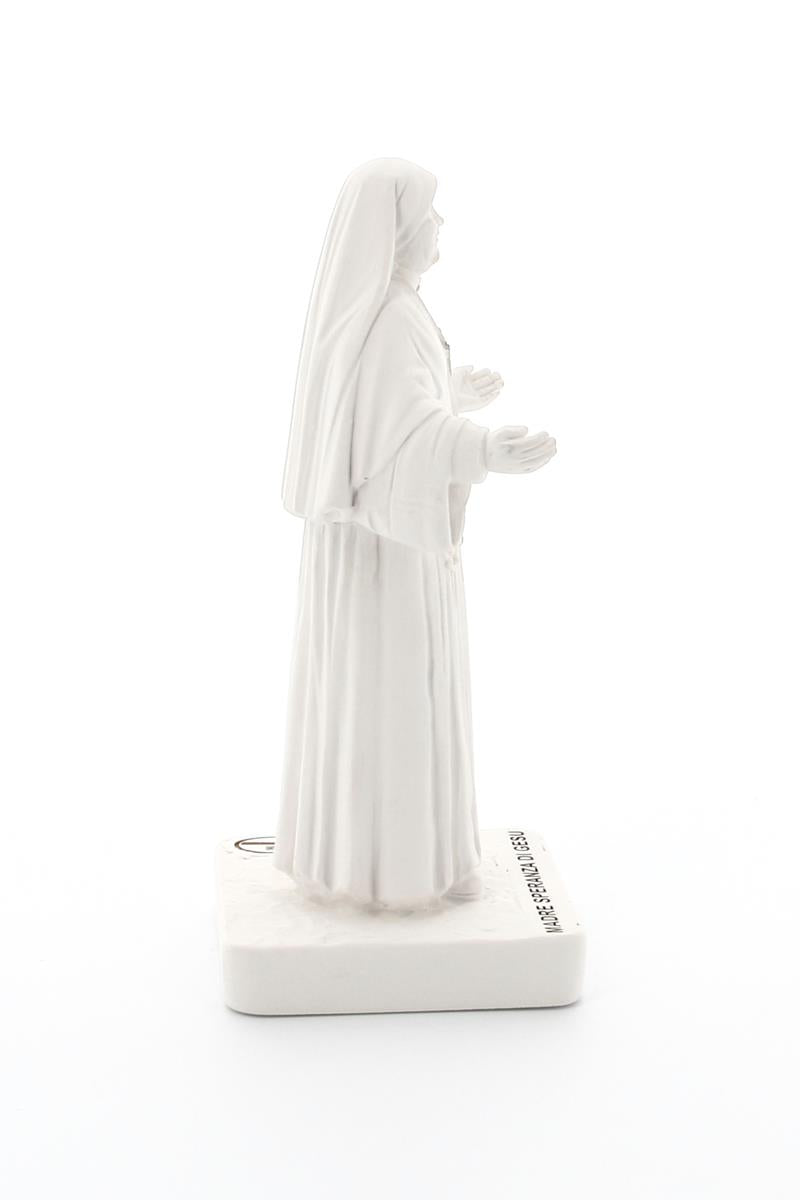 Statua beata Madre Speranza, in polvere di marmo bianca. Altezza 30 cm
