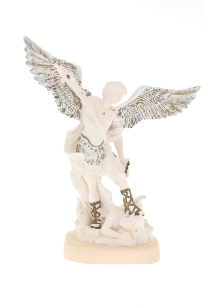 Statua San Michele Arcangelo, in resina bianca. Altezza 30cm