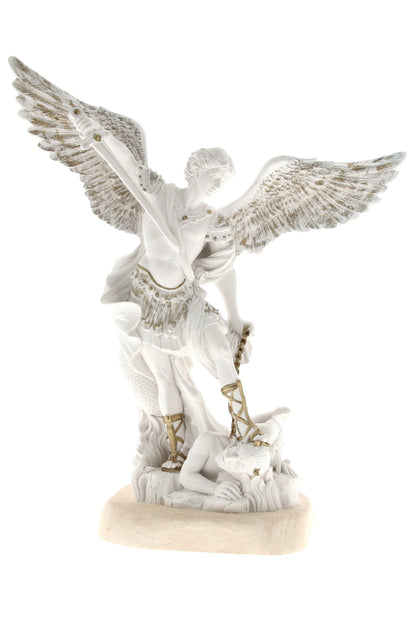 Statua San Michele Arcangelo, in resina bianca. Altezza 40 cm
