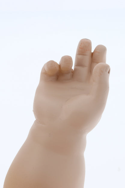 Statua Gesu' Bambino in resina. Altezza 60 cm 
