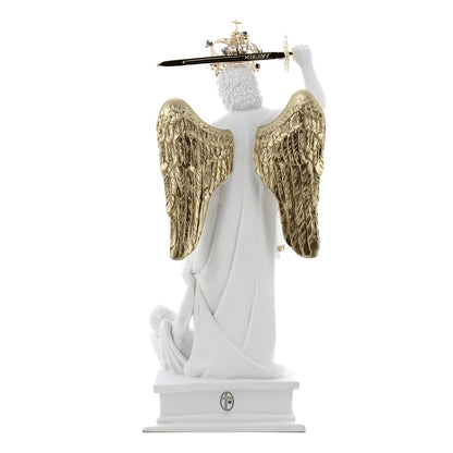 Statua San Michele in polvere di marmo con dettagli oro. Altezza 25 cm