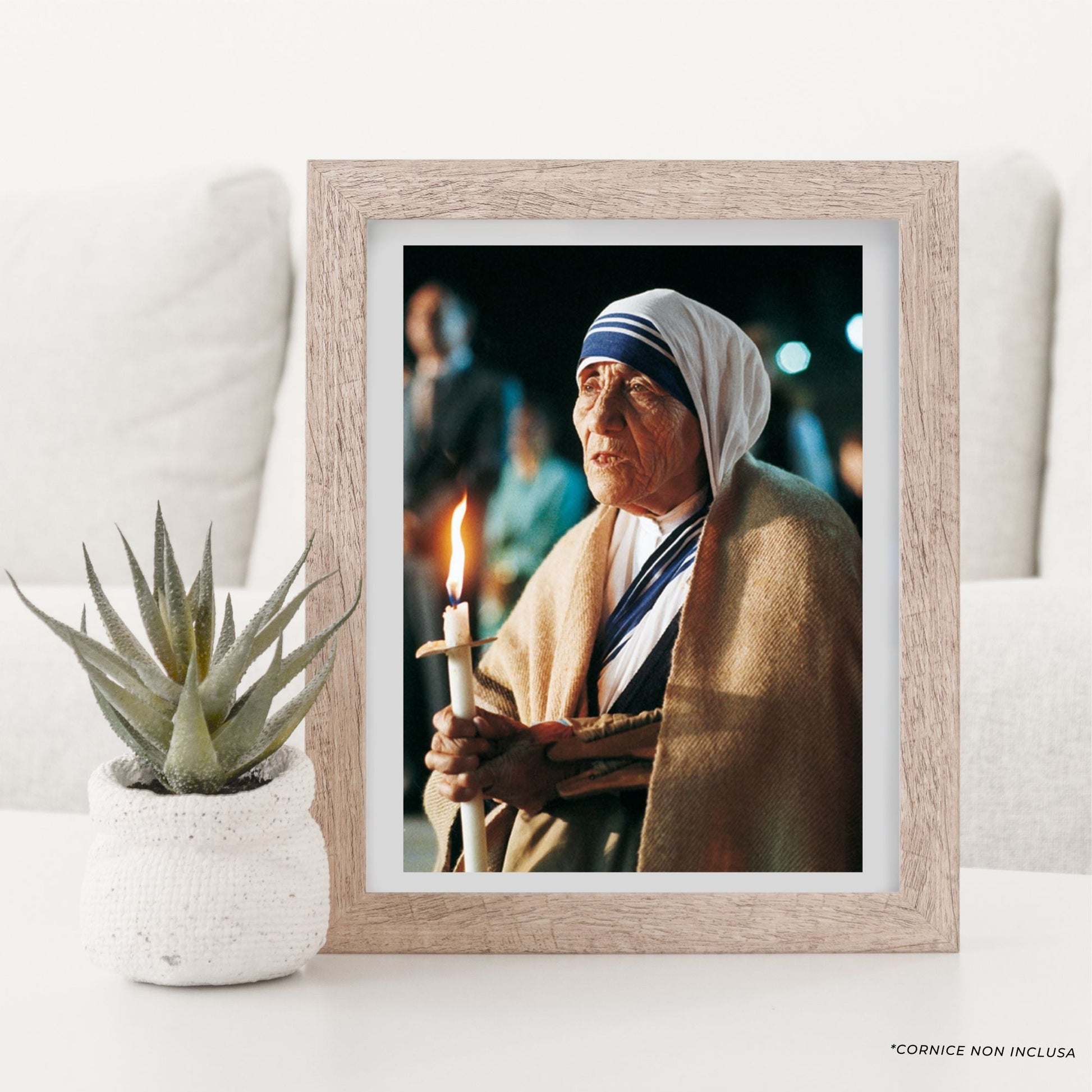 Foto madre Teresa con candela cm 18x24