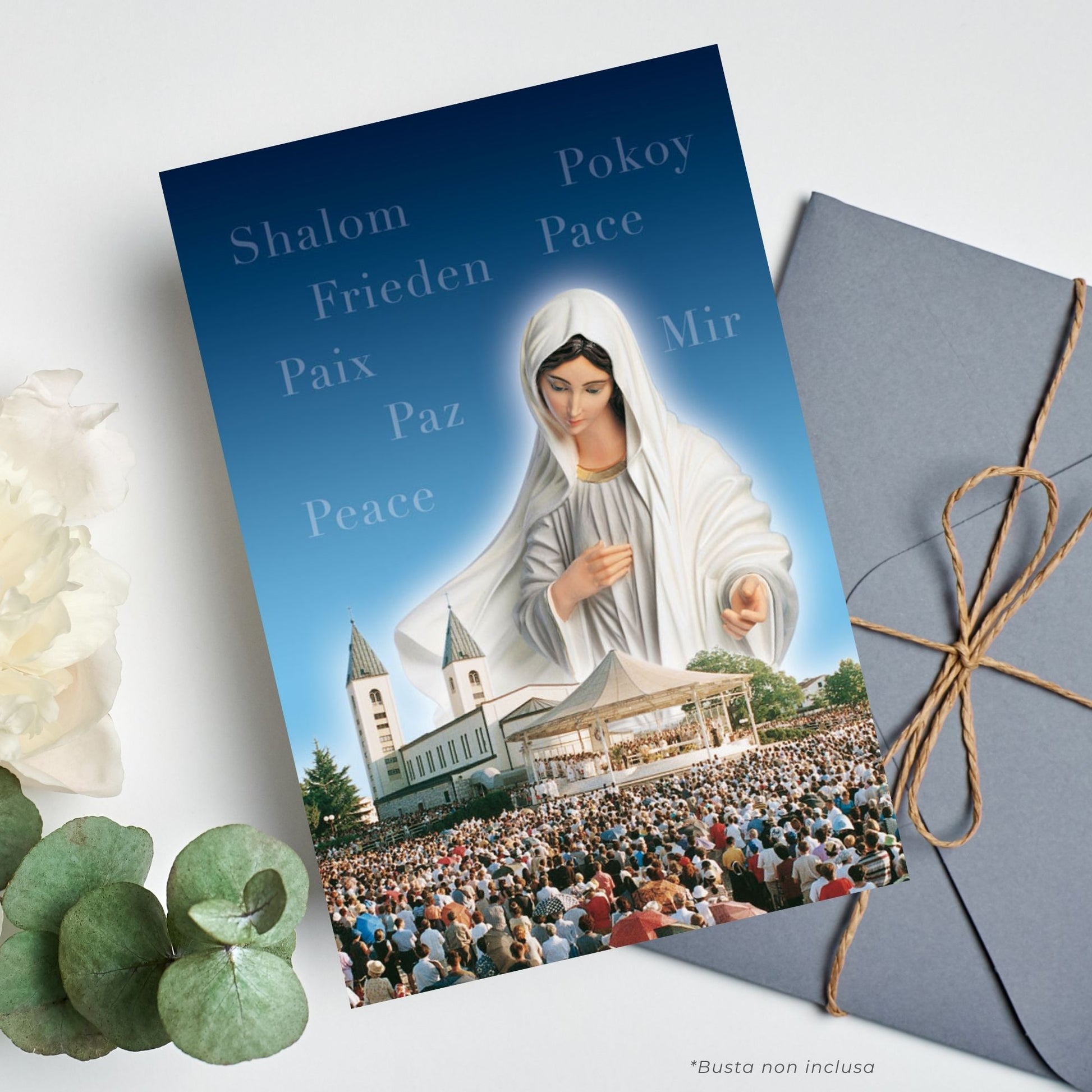 Cartolina Regina della pace di Medjugorje con santuario. Sul retro  "Sette Pater, Ave, Gloria"
