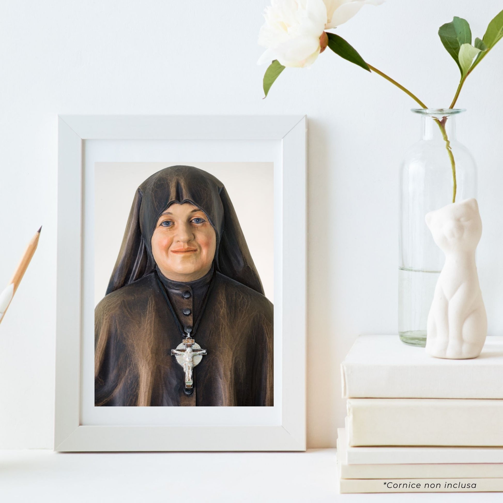 Cartolina Madre Speranza con statua e retro "Preghiera per chiedere l'intercessione della beata Madre Speranza"