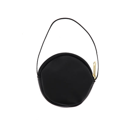 Astuccio portateca in pelle, rotondo con cordoncino. Diametro 8,5 cm