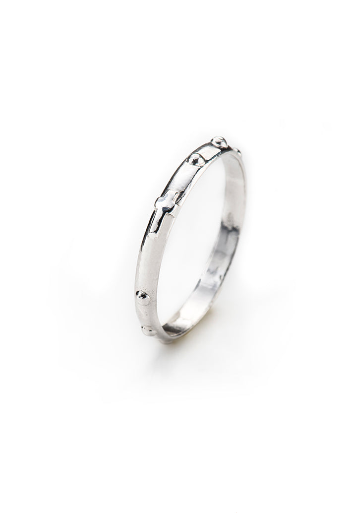 Anello decina Rosario in argento 925 rodiato. Misure varie.