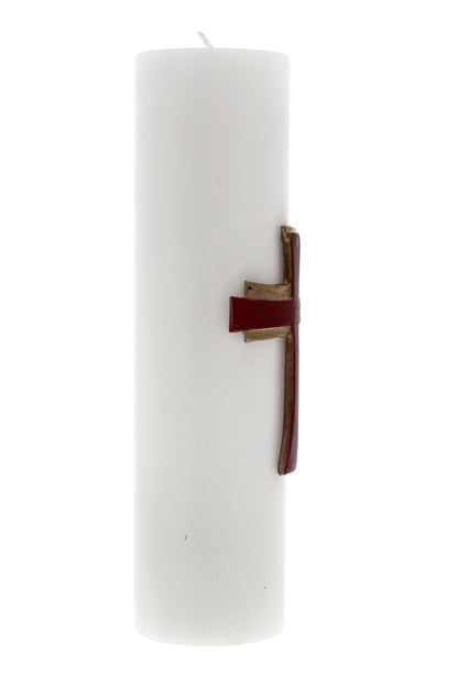 Candela Cero in cera bianca con decorazione in bassorilievo. Dimensioni 8x30 cm