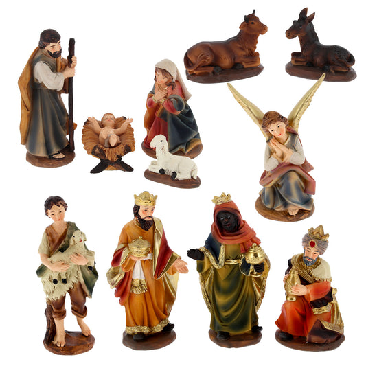 Set presepe composto da 11 soggetti in resina. Altezza 11 cm