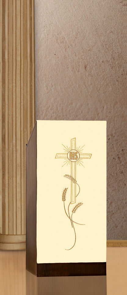 Coprileggio ricamato con Croce e spighe in oro. Misure 55x250 cm.