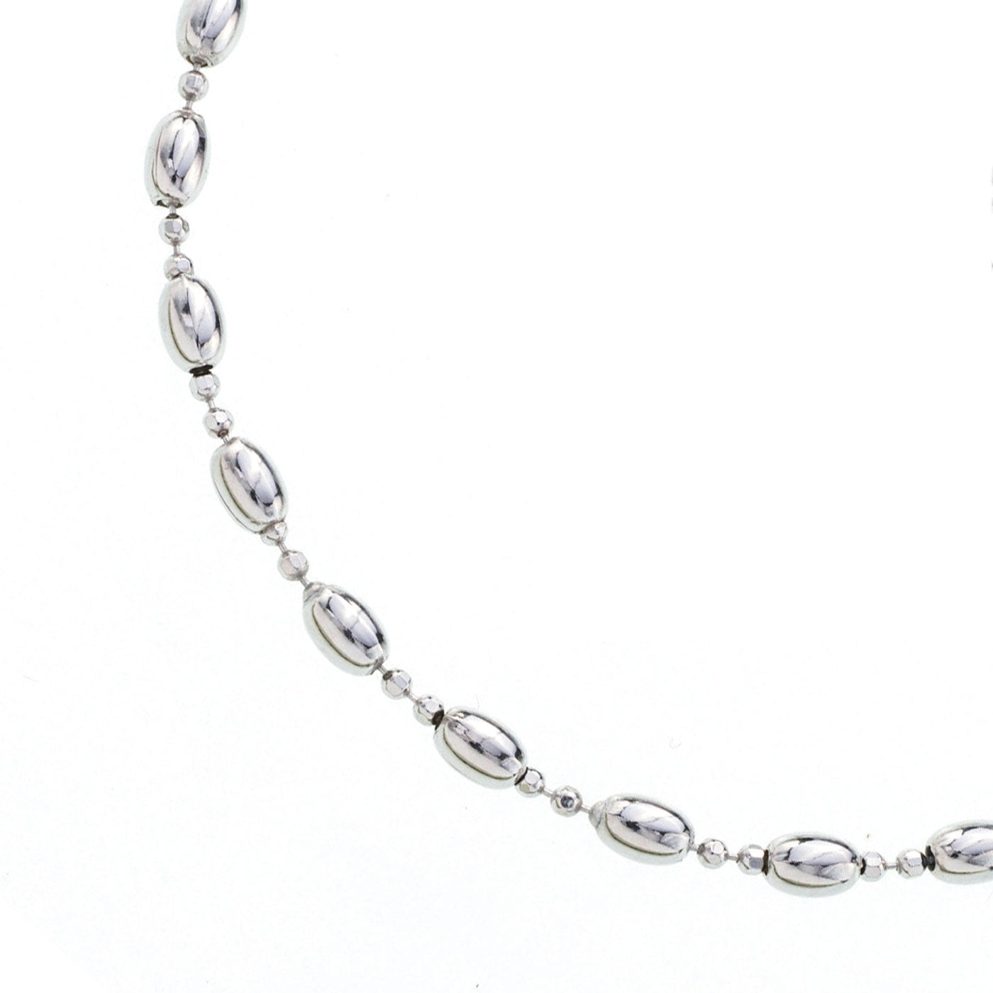 Bracciale decina maglia pallinata e grani ovali  in argento 925 rodiato. Llunghezza 17+ 3 cm