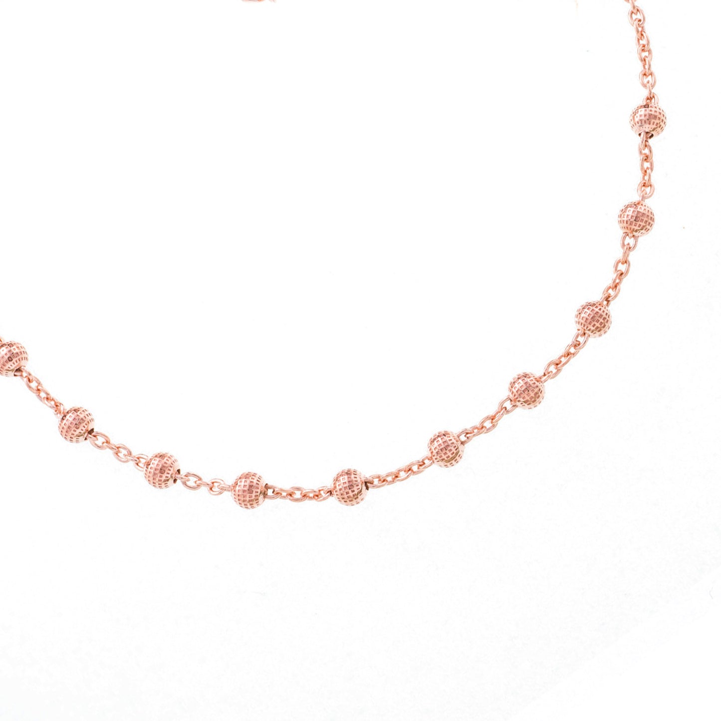 Bracciale decina acini tondi lavorati in argento 925 rodiato. Lunghezza 17+3 cm.
