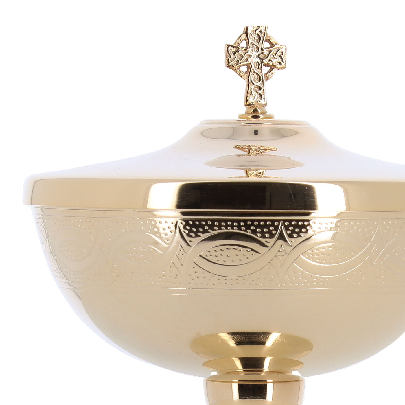 Pisside in ottone bagnato oro. Dimensioni 14,5x28,5 cm