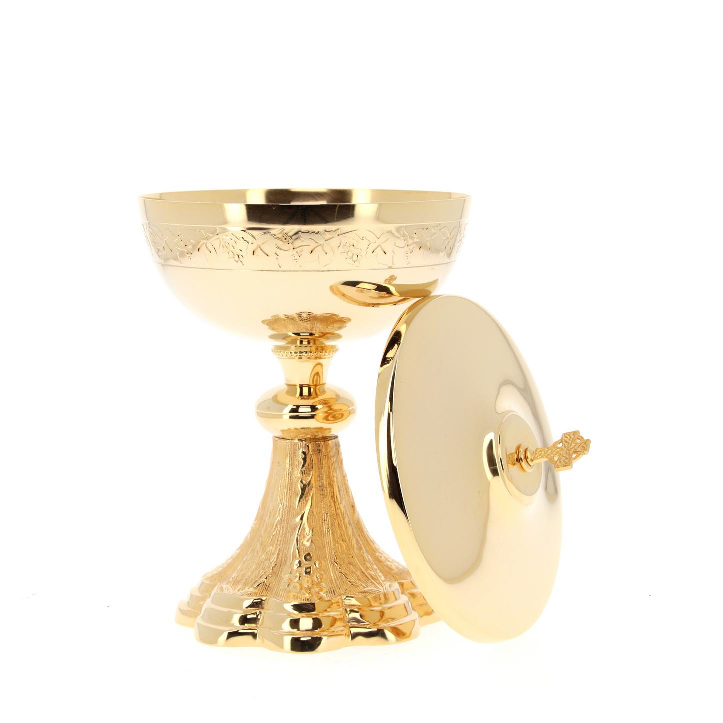 Pisside in ottone con bagno oro. Dimensioni 27x14,5 cm