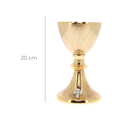 Calice con patena in ottone con bagno oro. Dimensioni 20x11,5 cm