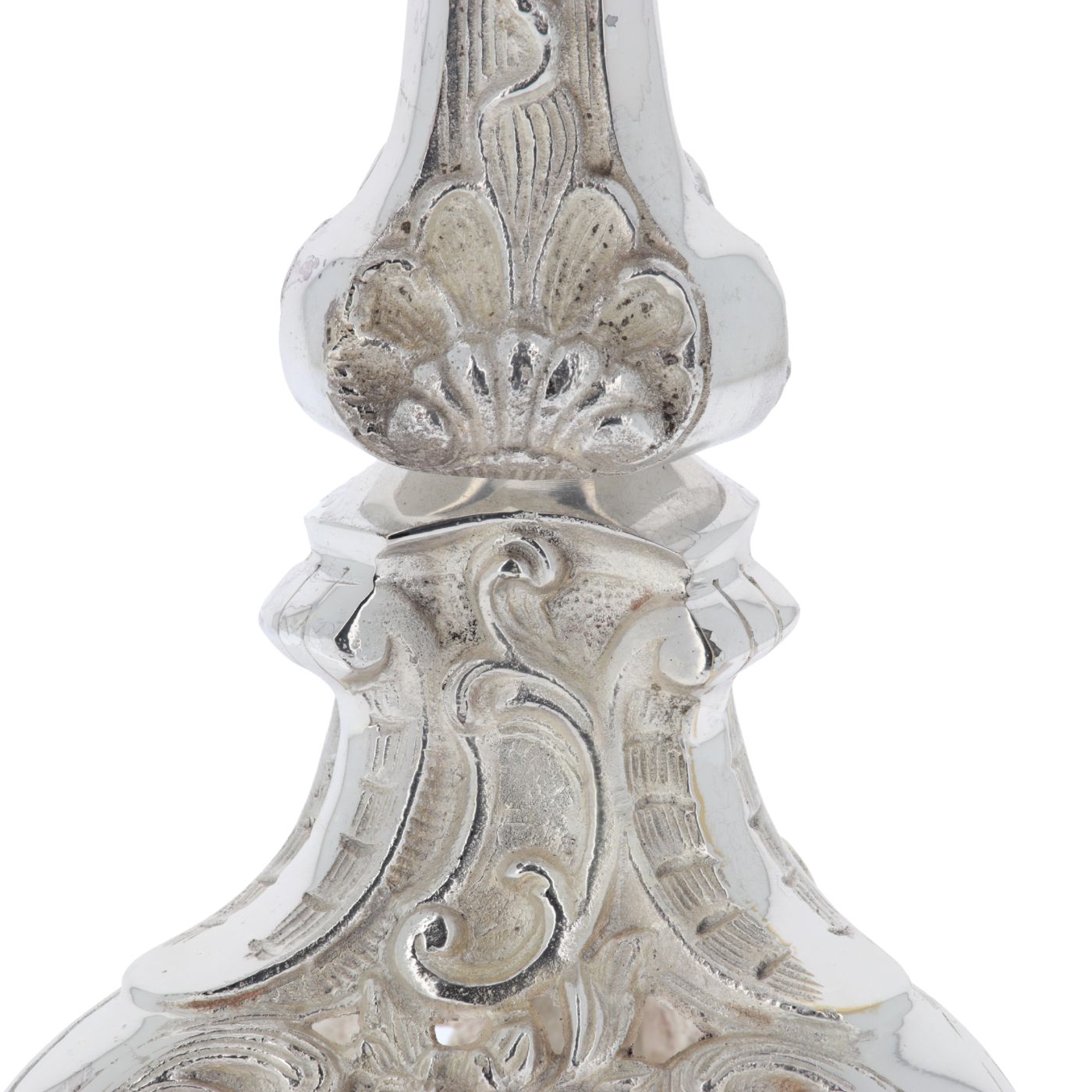 Portacandela da altare in ottone argentato. Altezza 50 cm