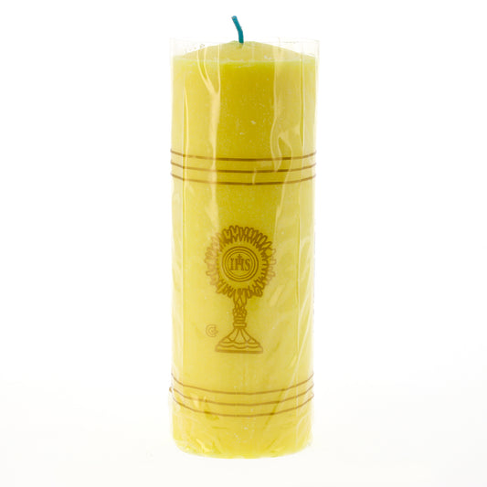 Cero liturgico in cera gialla per il Santissimo. Dimensioni 6,5x18,5 cm