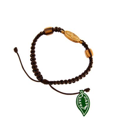 Bracciale in corda con medaglia San Benedetto in legno d'ulivo.