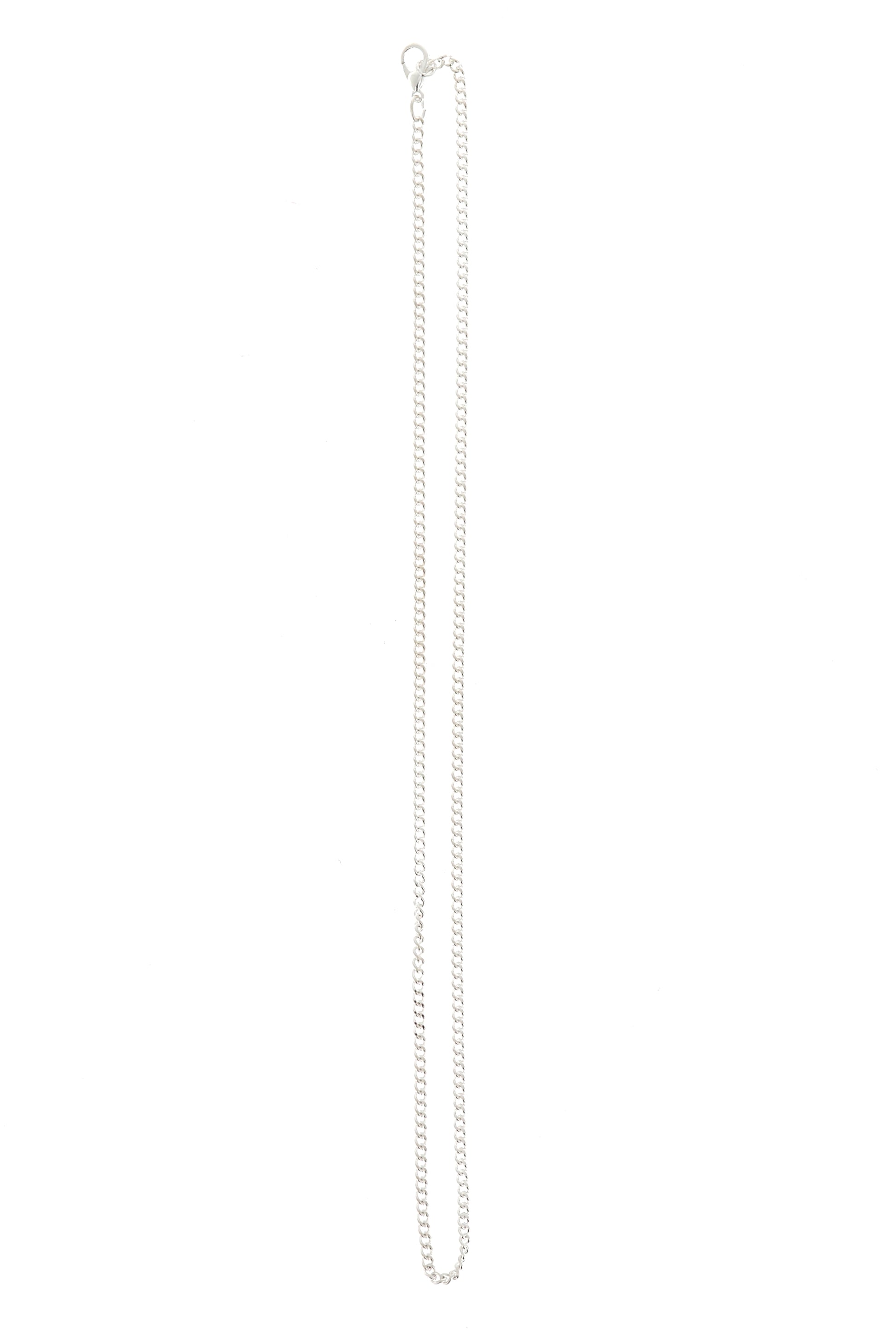 Catenina in metallo argentato. Lunghezza 50 cm
