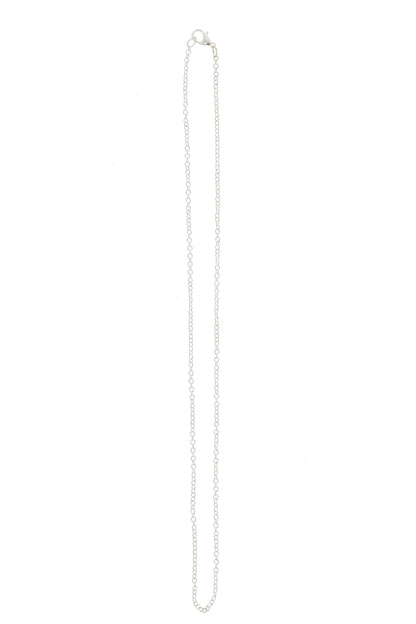 Catenina in metallo argentato. Lunghezza 50 cm