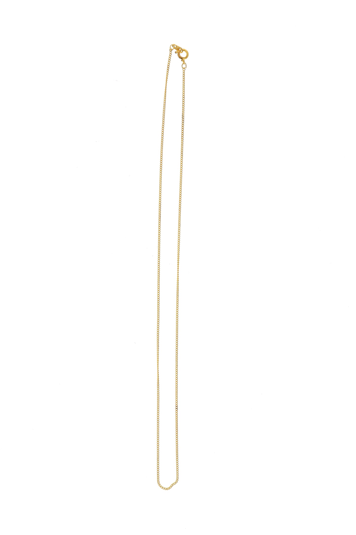 Catenina in metallo dorato. Lunghezza 50 cm