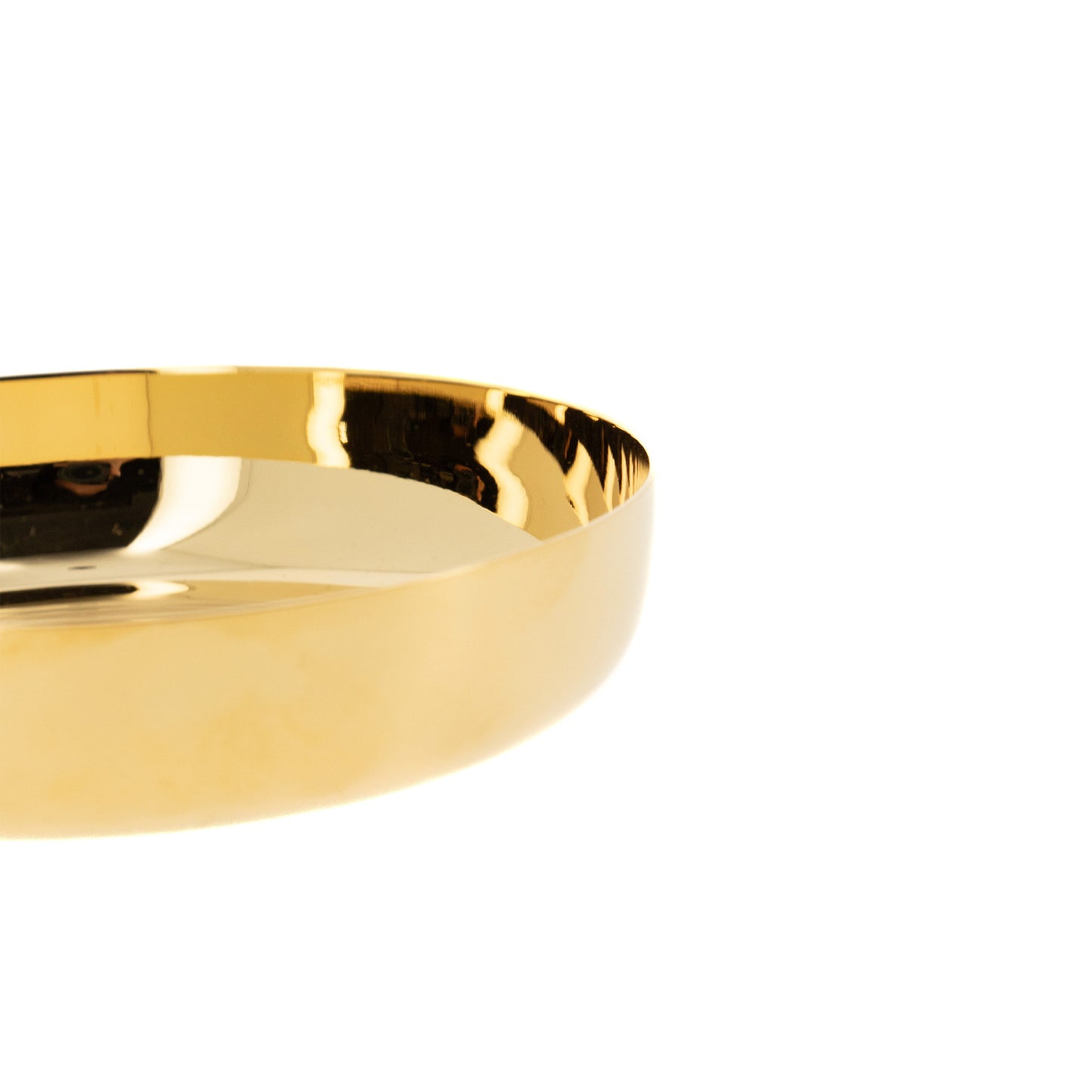 Patena offertoriale in ottone dorato. Diametro 12 cm