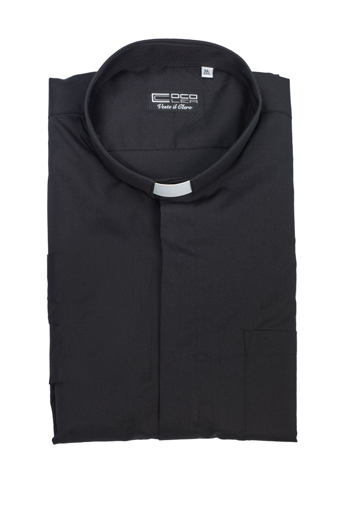 Camicia nera, manica corta, misto cotone, collo clergy