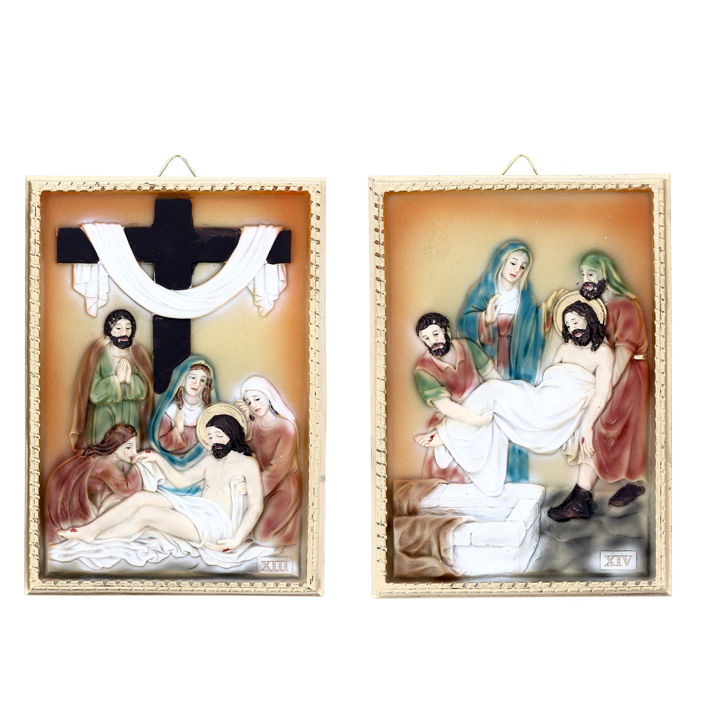 Set 14 quadri in resina colorata "Stazioni della Via Crucis". Dimensioni 16 x 11,5 cm
