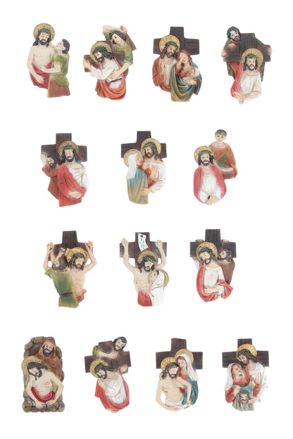 Set 14 magneti in resina  "Stazioni della Via Crucis". Altezza 8 cm