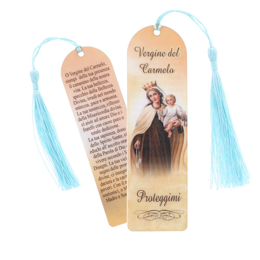 Segnalibro Madonna del Carmine in carta plastificata con fiocco colorato. Dimensioni 4x14 cm