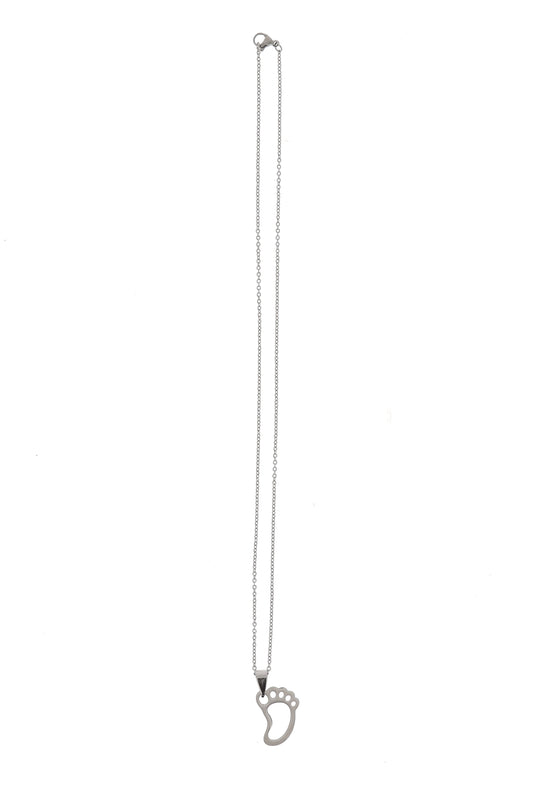 Catenina con ciondolo Orme in acciaio. Lunghezza 26,5 cm