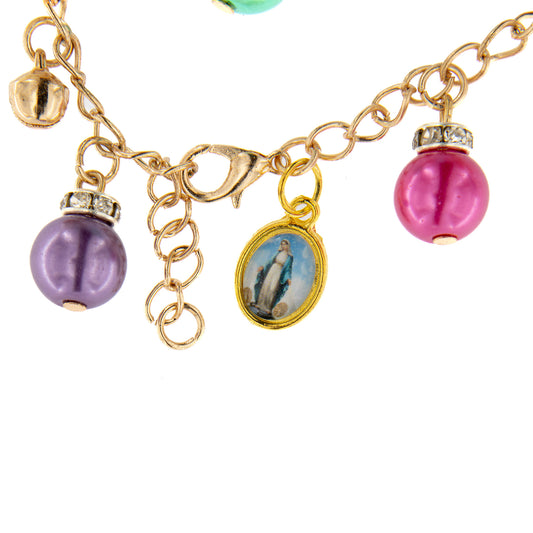 Bracciale in metallo dorato con perline pendenti colorate