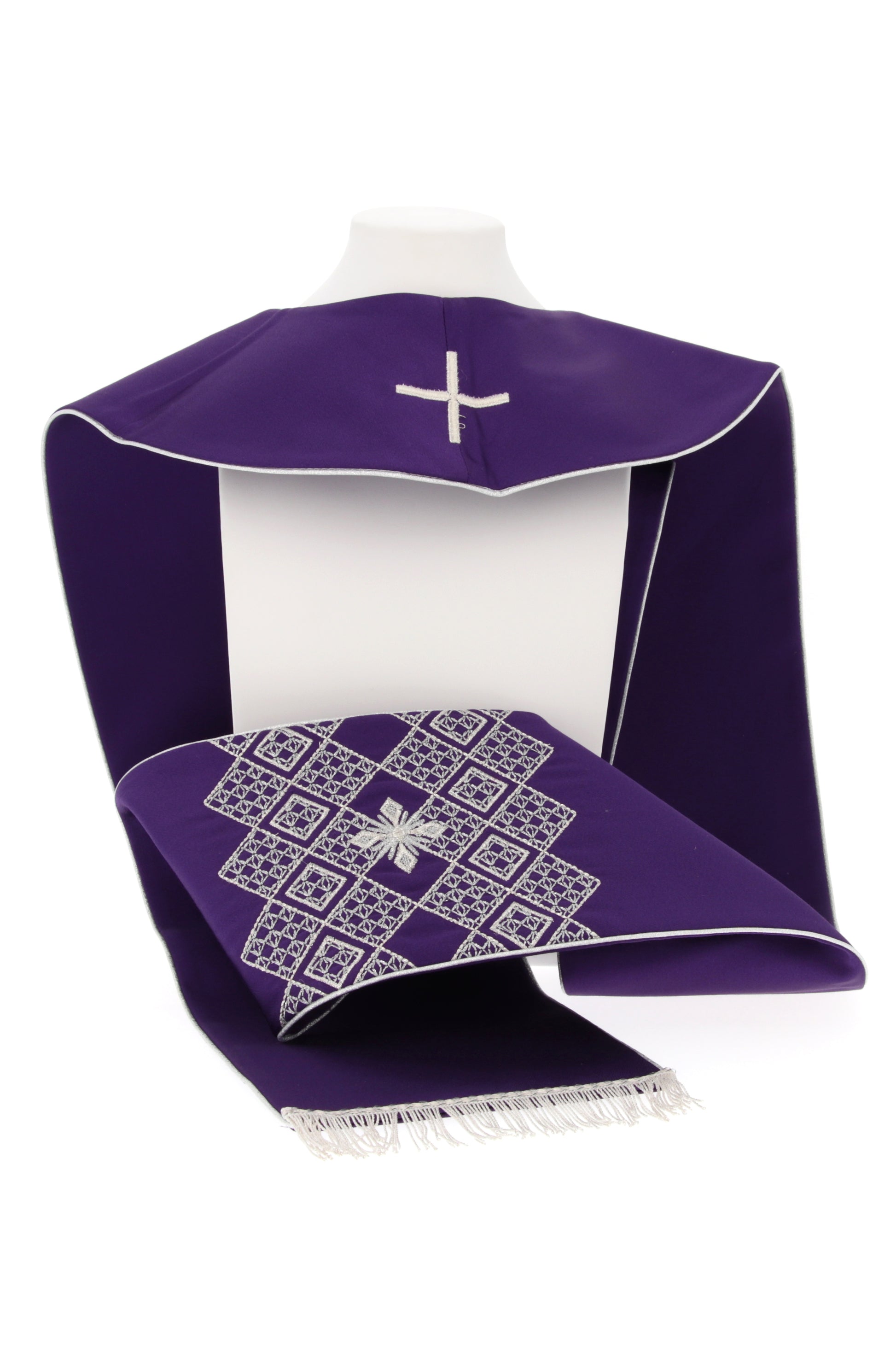 Stola raso, ricamo rete, croce argento